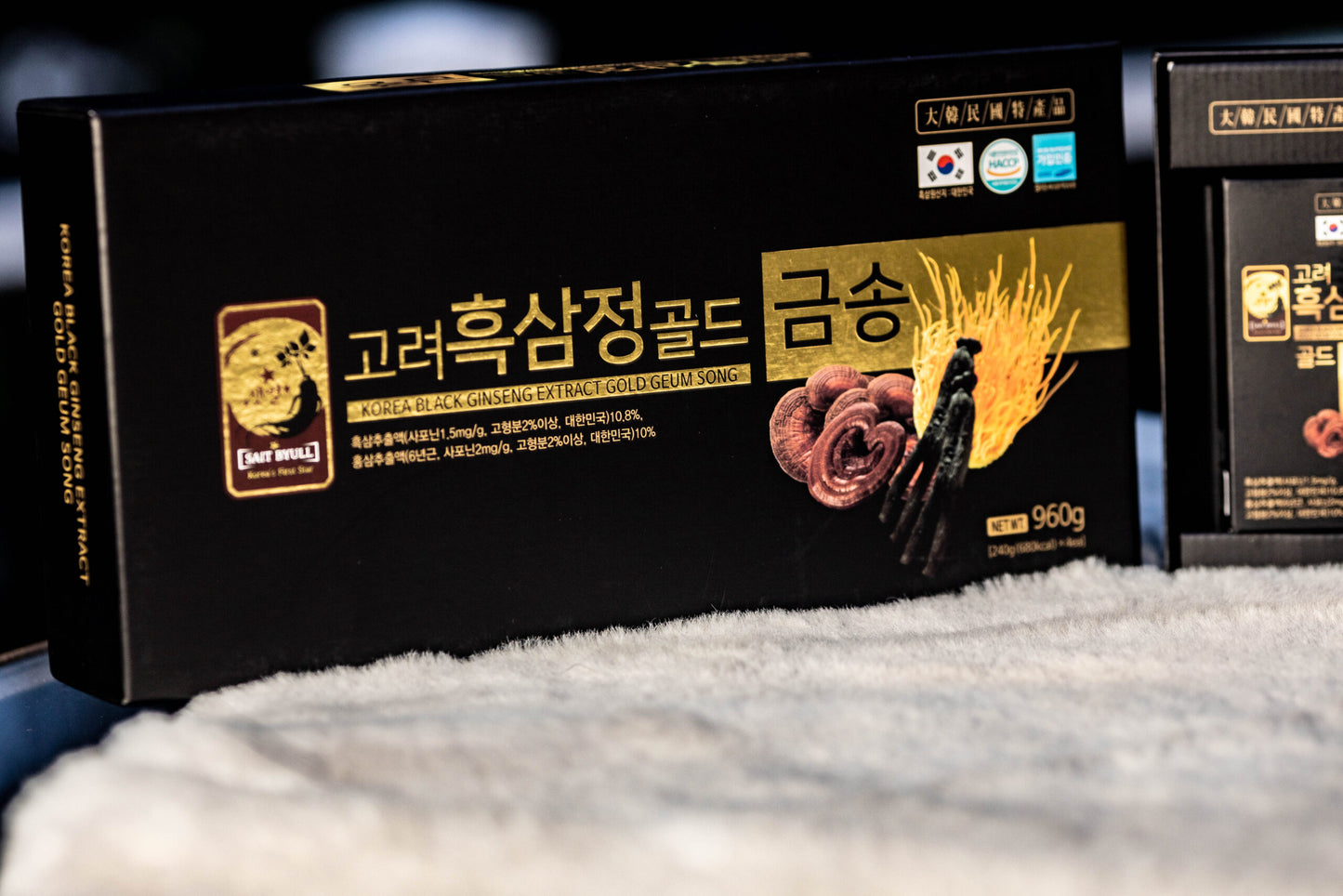 Korea 6 Year Black Ginseng Premimum Gold 240g x 4 bottle