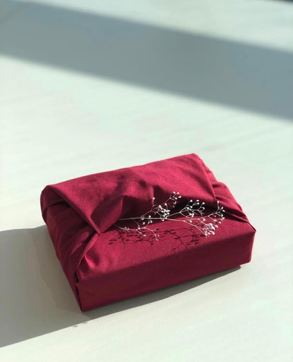 CLASSY GIFT WRAP